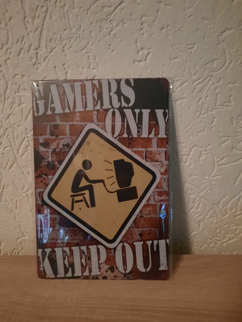 gamers only keep out